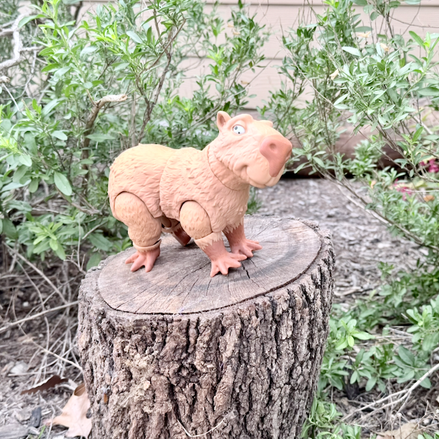 Capybara Articulated Figurine Relaxed & Ready for Adventure